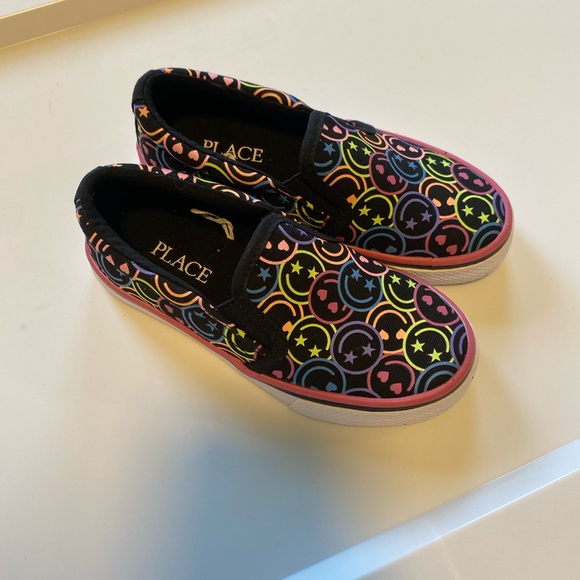 Children’s Place Multicolor Smiley Slip-On Shoes - Picture 3 of 3